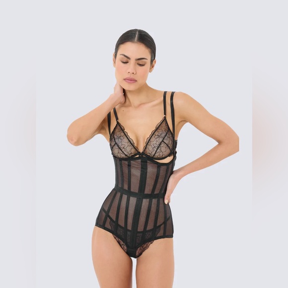 CAPE FORM BODYSUIT - BLACK - PERFECT CORSET - NEW - Picture 1 of 3